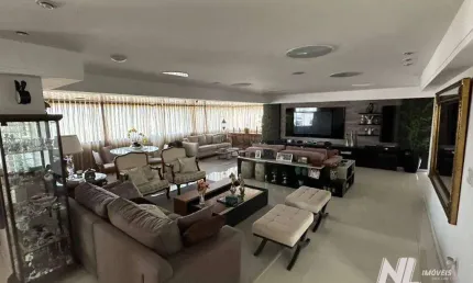 Maravilhoso apartamento em Candelária - 318m² - 4suites - 3vagas livres e soltas