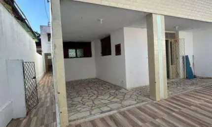 Casa com 5 dormitórios à venda, 200 m² por R$ 375.000,00 - Barro Vermelho - Natal/RN