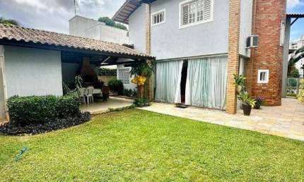 Casa com 392m² em Condomínio Fechado, no bairro de Emaús