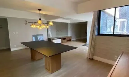 Apartamento com 195m² - 3suites - reformado e com projetados
