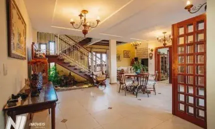 Linda casa no alphaville natal / casa com 350m² de área construida, 3suites, 4va