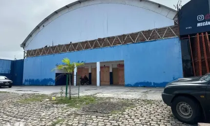 Locação de galpão no bairro de capim macio, com 1500 metros quadrados