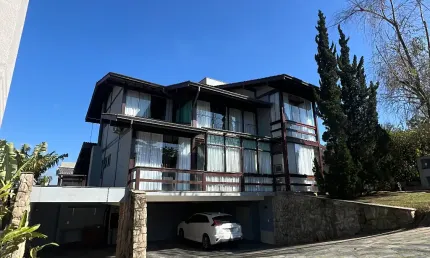 Casa de alto padrão à venda – morada dos lagos, aldeia da serra