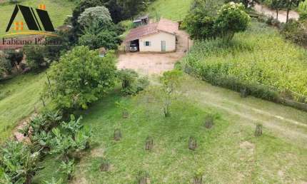 Sítio para Venda em Pedra Bela, zona rural, 3 dormitórios, 2 banheiros