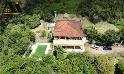 Chácara para Venda em Pinhalzinho, zona rural, 3 dormitórios, 1 suíte, 4 banheiros
