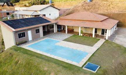 Chácara para Venda em Pedra Bela, zona rural, 3 dormitórios, 1 suíte, 3 banheiros