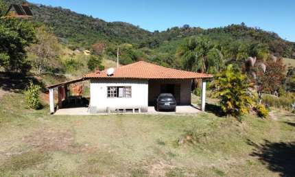 Chácara para Venda em Pedra Bela, zona rural, 4 dormitórios, 2 suítes, 3 banheiros