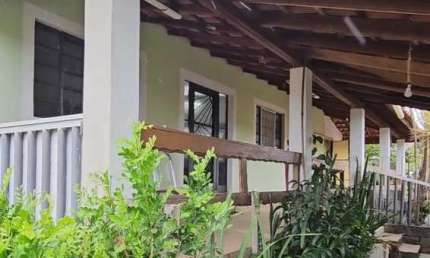 Chácara para Venda em Pinhalzinho, zona rural, 2 dormitórios, 1 suíte, 2 banheiros