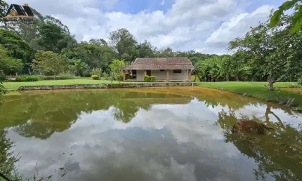 Chácara para Venda em Pinhalzinho, zona rural, 2 dormitórios, 1 suíte, 2 banheiros