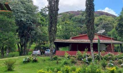 Sítio para Venda em Pedra Bela, zona rural, 2 dormitórios, 3 banheiros