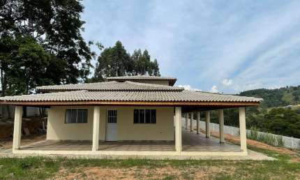 Chácara para Venda em Pedra Bela, zona rural, 3 dormitórios, 1 suíte