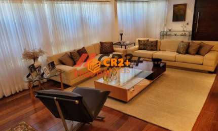 Cobertura a Venda com 4 quartos,1 suíte em Casa Forte-310m² em Recife