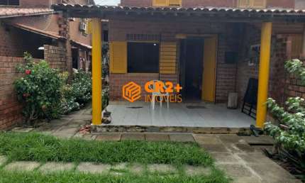 Vendo casa no centro de Cupe com 180 de área construída