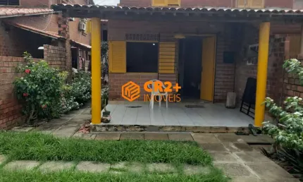 Vendo casa no centro de Cupe com 180 de área construída