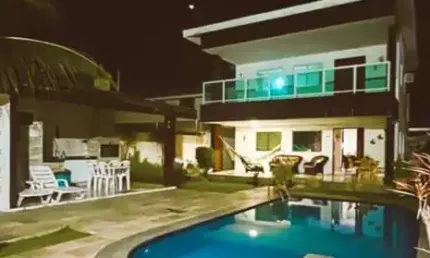 Vendo Casa 05 quartos, 05 suítes, 215m2, 02 vagas de garagem em Carneiros Tamand