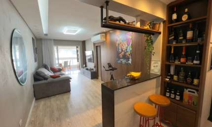 Apartamento 2 dormitórios com suite e sacada- Porteira Fechada
