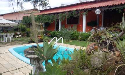 VENDA/ALUGA: Chácara Luxo: 4 Quartos, Piscina e Muito Conforto! Seu Refúgio dos Sonhos!