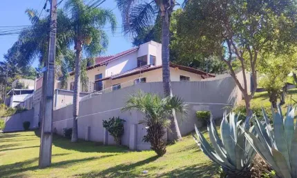 Casa para venda em curitiba, pilarzinho, 3 dormitórios, 1 suíte, 6 banheiros, 6 vagas