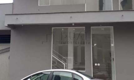 Sala Comercial com mezanino com 55,98m² no Centro de Jaraguá do Sul