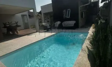 Casa com 143,35m² semimobiliada à venda no bairro Amizade em Jaraguá do Sul