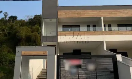 Geminado com 248,00m² à venda no bairro Barra do Rio Cerro em Jaraguá do Sul.