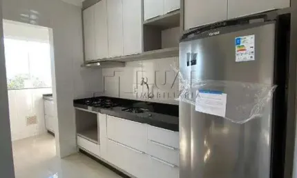 Apartamento com 56m² privativos semimobiliado à venda no bairro Rau