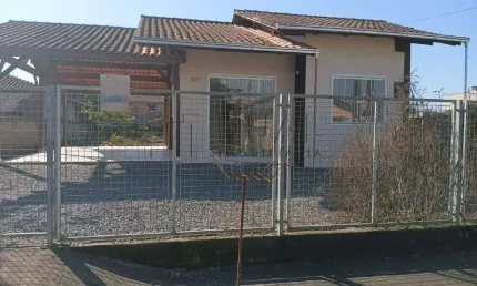 Casa com 2 dormitórios a venda no bairro Vieiras em Jaraguá do Sul