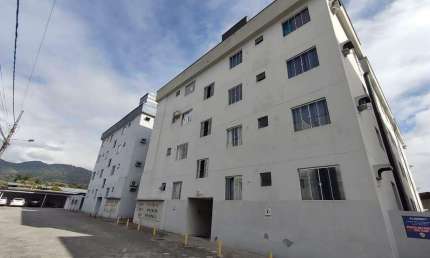 Apartamento a venda próximo a rodoviária em Jaraguá do Sul no bairro Baependi