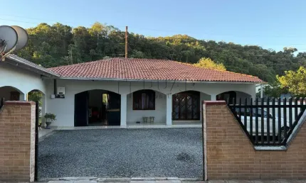 Casa à venda no bairro Estrada Nova – Jaraguá do Sul