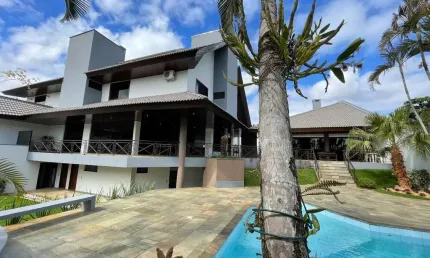 Casa à venda, 1 quarto, 3 suítes, 4 vagas, Vila Lenzi - Jaraguá do Sul/SC