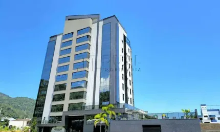Exclusividade e sofisticação em 233m² privativos – próximo ao centro