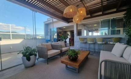 Cobertura Duplex com 225,43m² mobiliada à venda no bairro Nova Brasília em Jaraguá do Sul