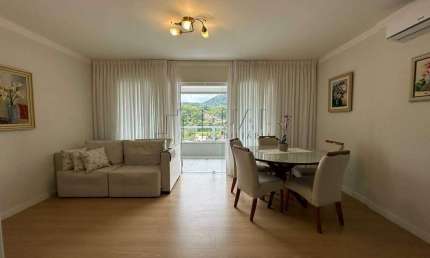 Apartamento Alto no 7º Andar com Vista Deslumbrante e Excelente Iluminação Natural!