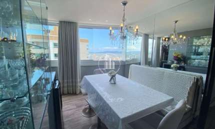 Apartamento 80m² com 2 Quartos e Suíte em Barreiros