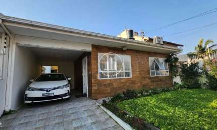 Casa com 3 quartos à venda na Rua Acácio Moreira, 1, Capoeiras, Florianópolis