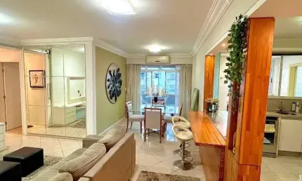 Apartamento amplo e com localização privilegiada em Campinas