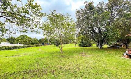 Chácara com 3 dormitórios à venda, 6000 m² por R$ 490.000,00 - Limoeiro - São Pedro/SP