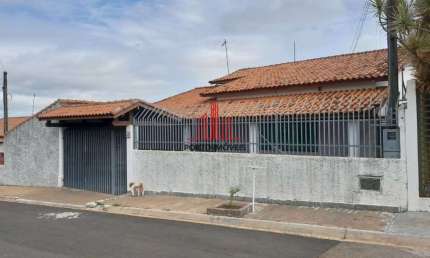 Casa com 3 quartos à venda na Sebastiana Ribeiro De Moraes, 40, Centro, Boituva