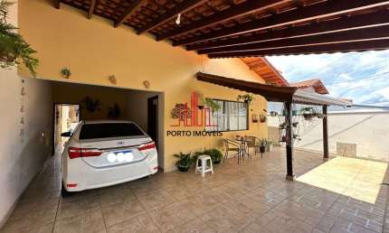 VENDE -SE  LINDA CASA BAIRRO NO BAIRRO DEL LORENZI / BOITUVA -SP