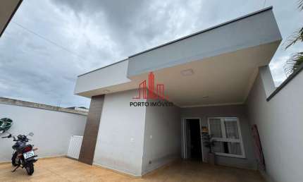 Casa à venda no bairro Vila dos Ipês, em Boituva/ SP