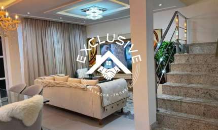 Imperdível: Casa em condomínio à venda em Lauro de Freitas-BA, 4 quartos, 2 suítes, 2 salas, 4 banheiros, 3 vagas, 160m².