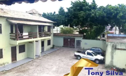 Excelente apartamento em condomínio de 2 quartos em Cabo Frio !!!