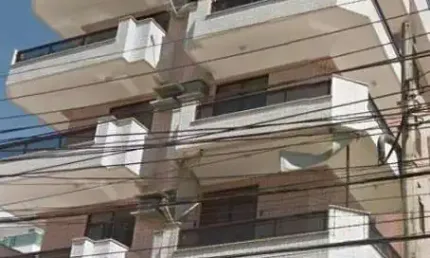 Fixo!! excelente apartamento de 2 quartos no centro de cabo frio !!!