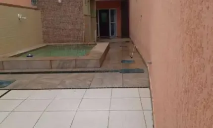 Excelente casa  independente de 3 quartos  no  Parque Central!!!
