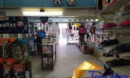 Excelente Loja Comercial com dois andares no Centro de Cabo Frio!!!