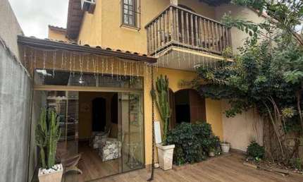 Casa independente  3 dormitórios no Braga em Cabo Frio Com anexo !!!