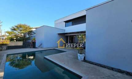 Casa com 3 Suítes à venda, 279 m² por R$ 1.200.000 - Boa Vista - Joinville/SC