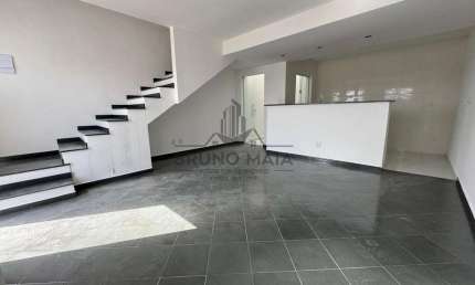 Casa para Locação em Bragança Paulista, Vila Bianchi, 2 dormitórios, 1 banheiro, 1 vaga