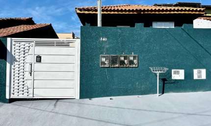 Casa para Locação em Bragança Paulista, Jardim Recreio, 2 dormitórios, 1 suíte, 1 banheiro, 1 vaga