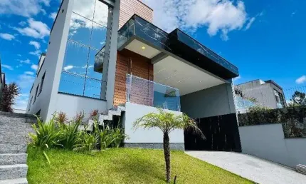 Casa térrea com 3 suítes à venda na Pedra Branca, Palhoça